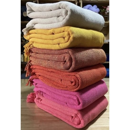 Manta Para Sofá 2,50x1,80m Protetora para Decoração com Nó nas pontas