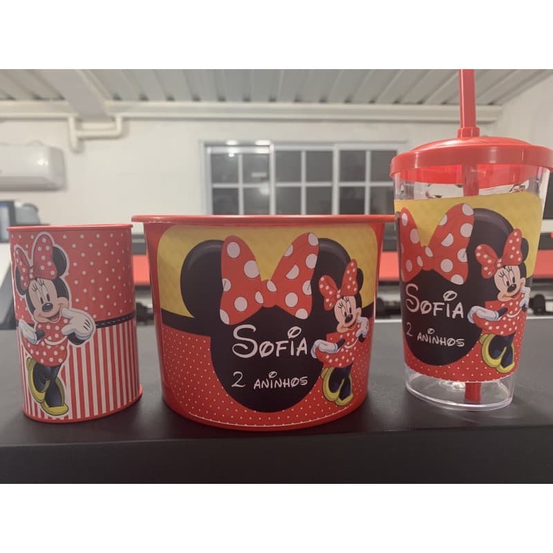 15 cofrinho 15copo canudo e 15 balde pipoca