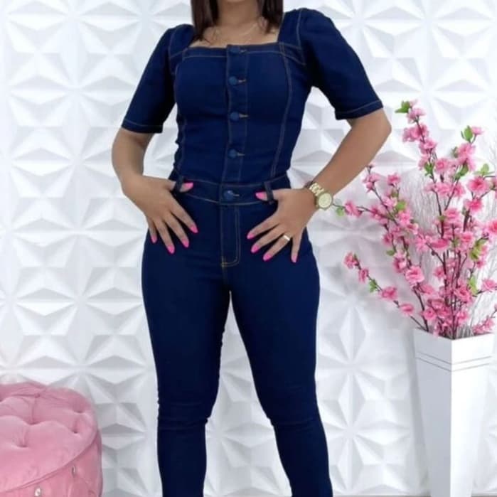 Jardineira Calça Botão Forrado e Manga Lavagem Escura