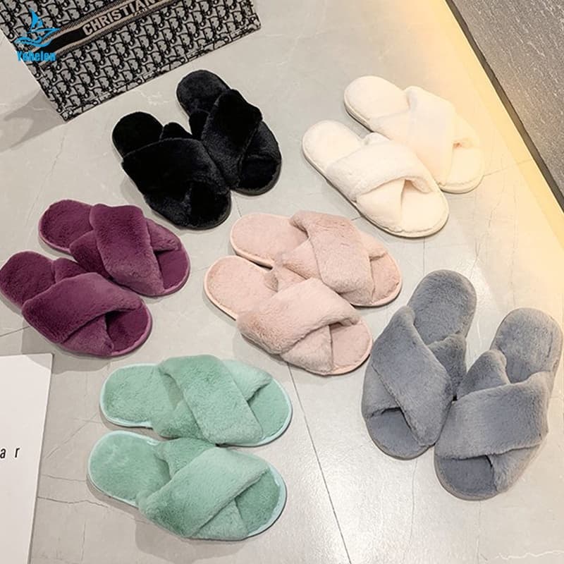 Chinelo Feminino Peludo De Algodão Flexível Grosso Com Furos Para Uso Interno