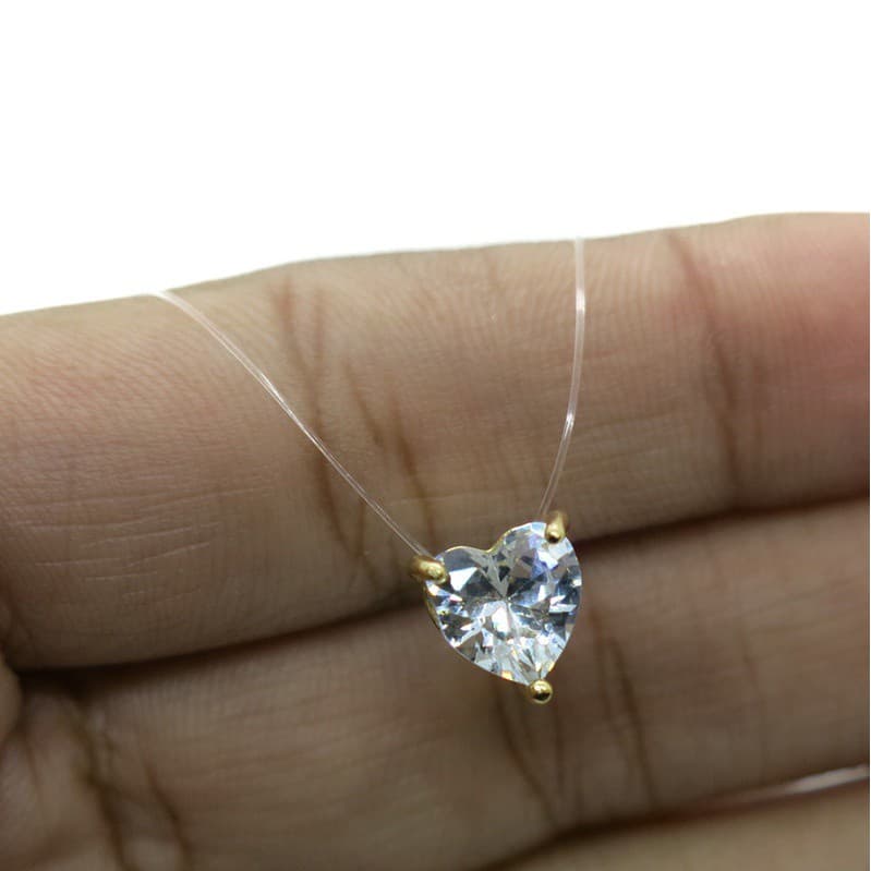 Gargatilha fio de nylon Invisivel  com pingente Coração Zircônia 8x8mm Banhado a Ouro Antialérgico com caixa Presente.