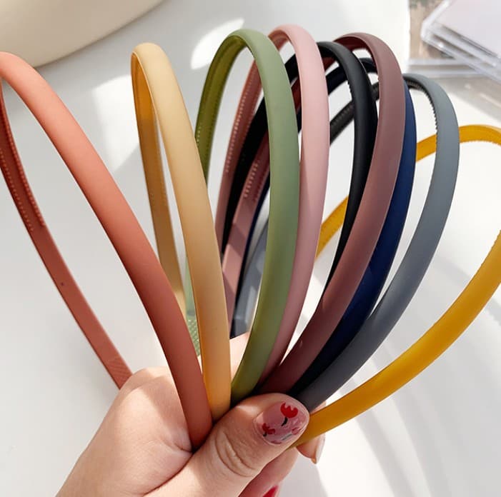 Tiara / Faixa De Cabeça Feminina De Resina / Fina Antiderrapante