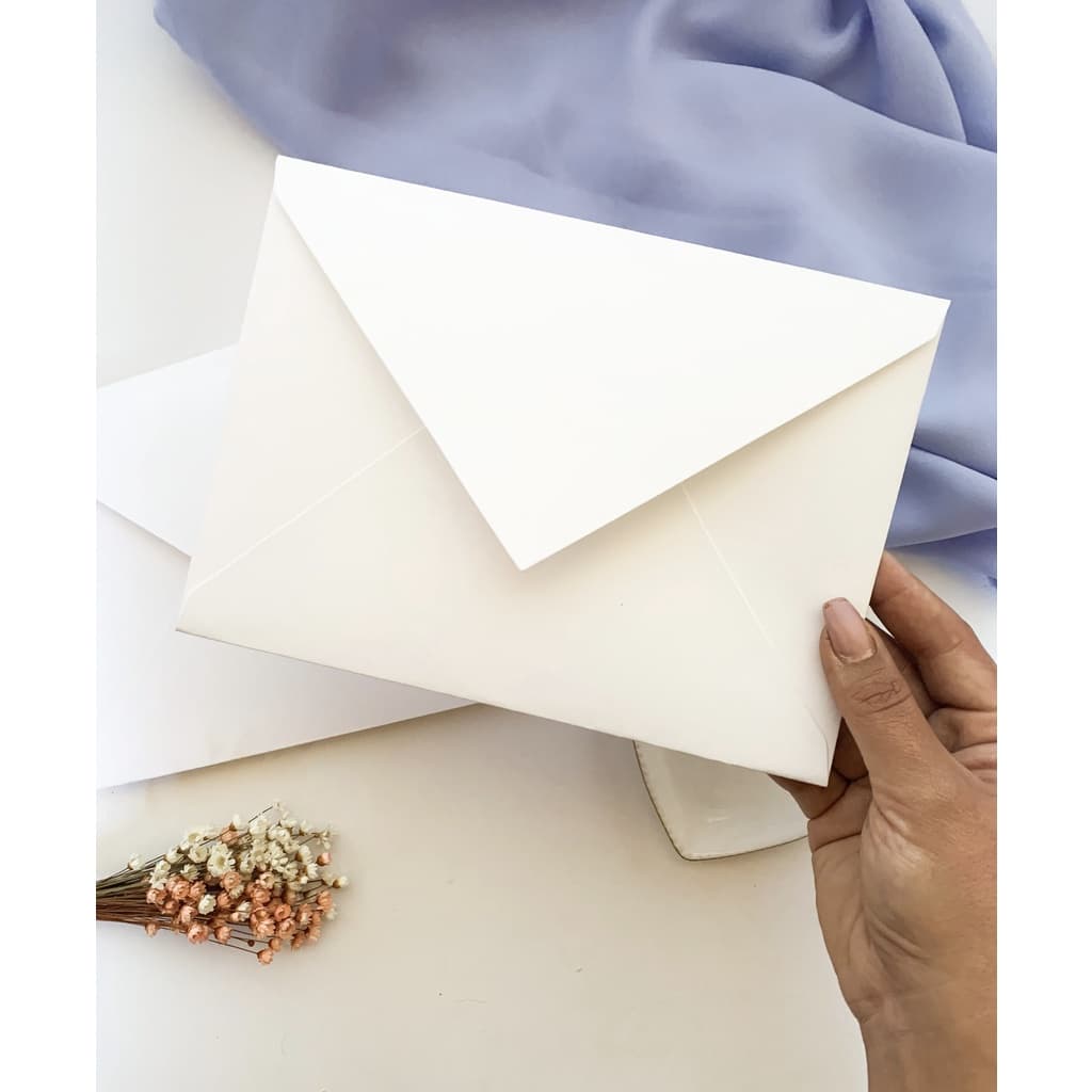 Envelope Convite 22x16 - Modelo Bico - Casamento, formatura, 15 anos –  Papel Especial 180g – 10 unidades