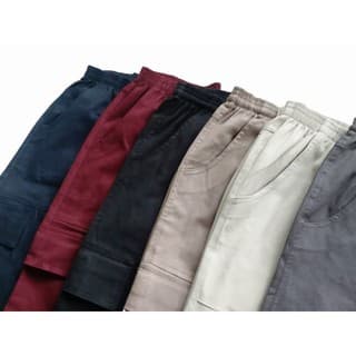 Calça de Sarja - PLUS SIZE - Com Bolso Cargo