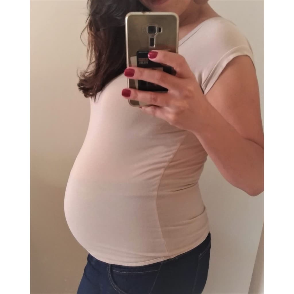 Blusa para gestante em malha nude, com elástico na barra, tamanho G