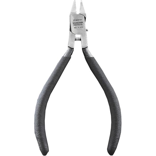 Diretamente do Japão, a Hasegawa Tritool é uma ferramenta ultrafina de corte reto para modelismo plástico, modelo TT43.