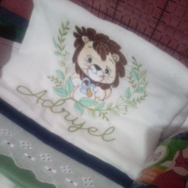 fralda de ombro grande 70 , 70 qualidade otima  cremer