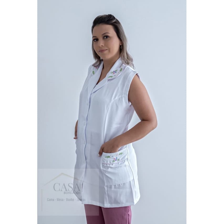 Jaleco Feminino Branco Bordado Tecido Microfibra - Nininha Jalecos