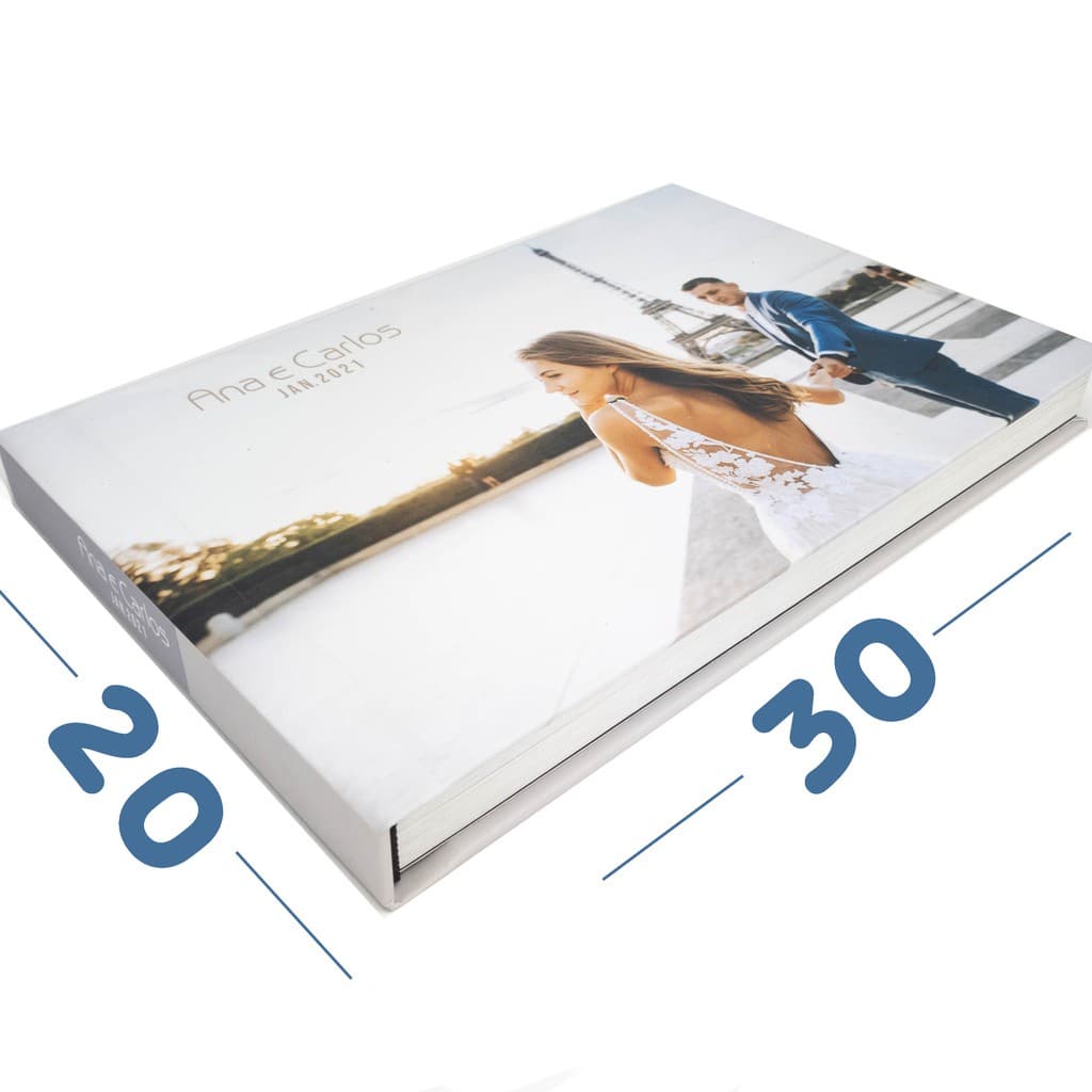Fotolivro Personalizado 20x30 - 50 páginas com caixa Personalizada