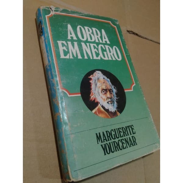 livro A obra em negro - Marguerite Yourcenar