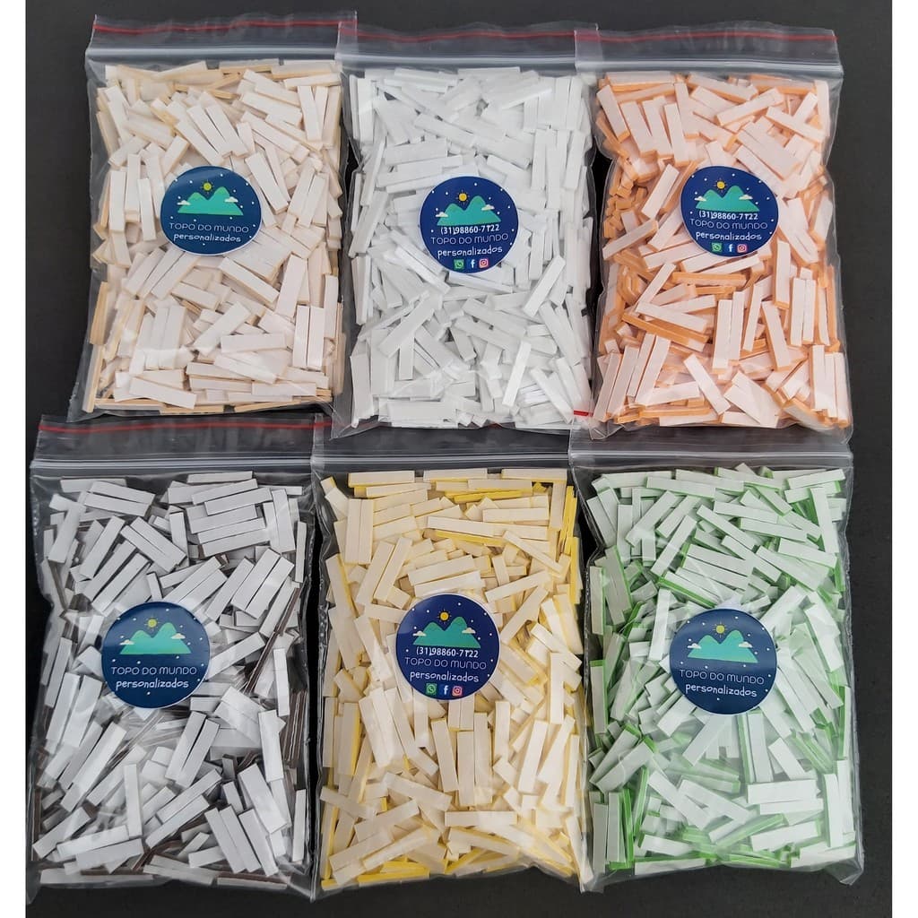 Fita Adesiva Espuma Dupla Face Colorida (Fita Banana Colorida) em tiras. Pacote com 2,4 metros.