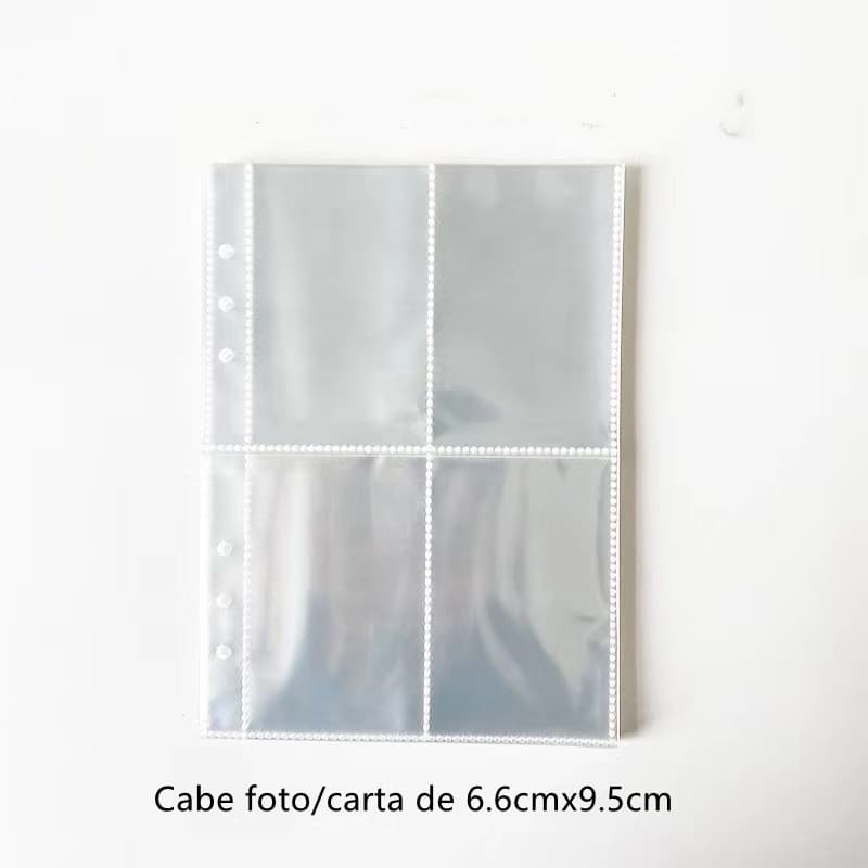 Um conjunto de 20 unidades de sacos plastica A5  (4 bolsinhos)
