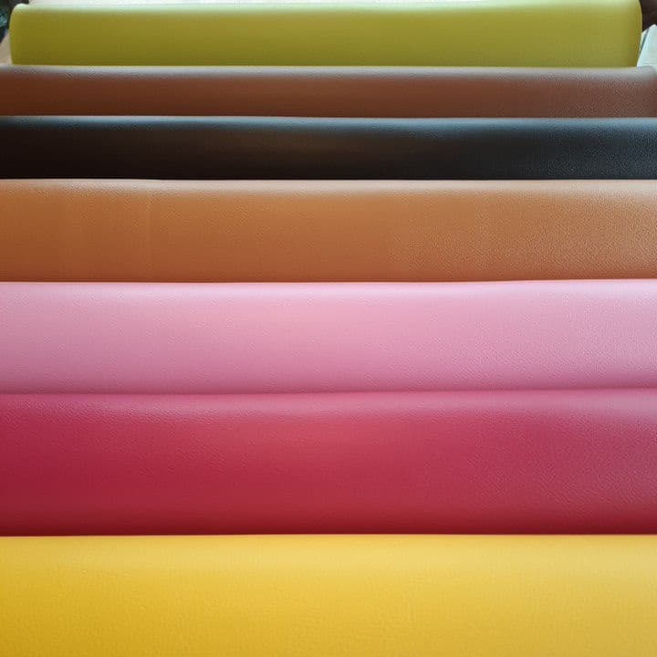 Couro sintetico montana medindo 50cm X 1.40 metros X 2.5mm espessura