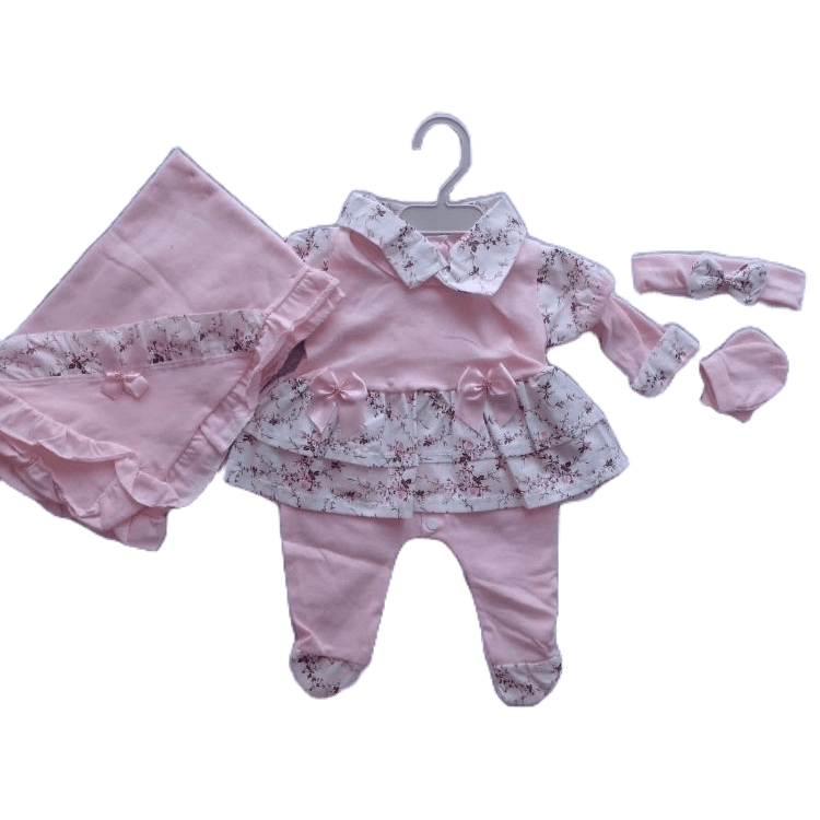 Saida Maternidade bebe menina