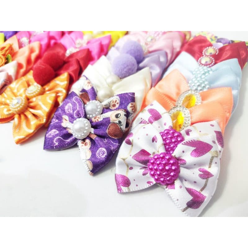 20 unidades Lacinho Laço Borboleta para fêmea Shitzu Ilhasa Poodle Pet Shop Banho e Tosa