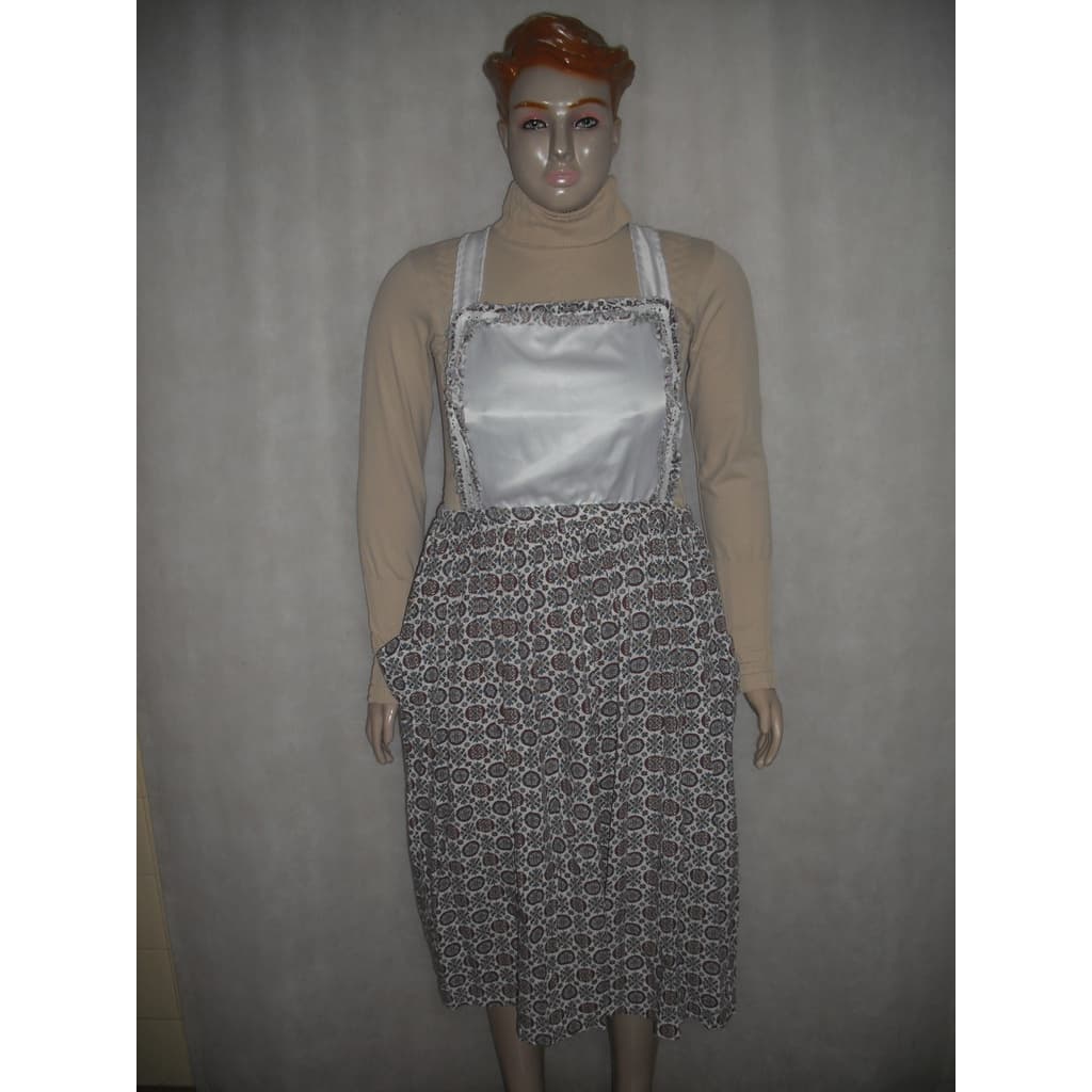 JARDINEIRA SALOPETE BRANCA COLORIDA G USADO BOM  ESTADO CONFORME FOTOS