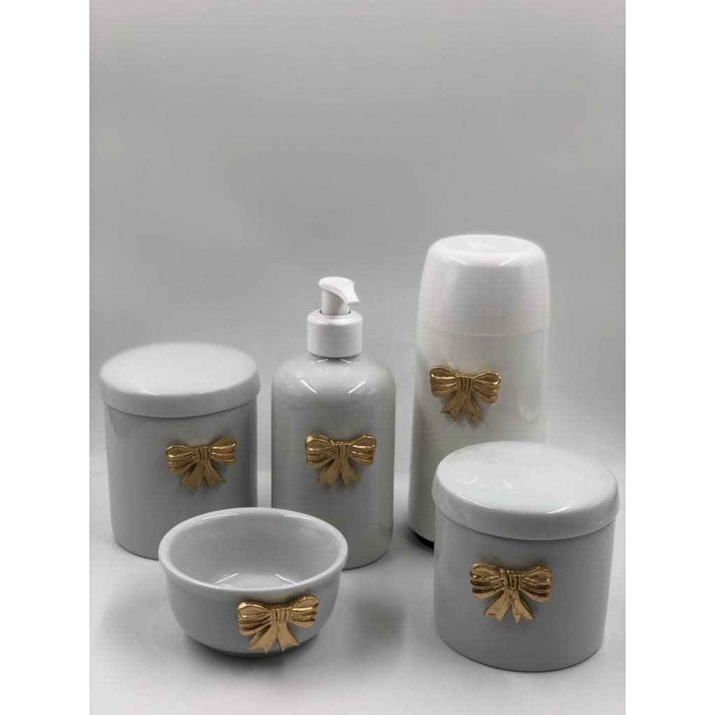 Kit Higiene bebe porcelana 4 potes apliques dourado garrafa térmica