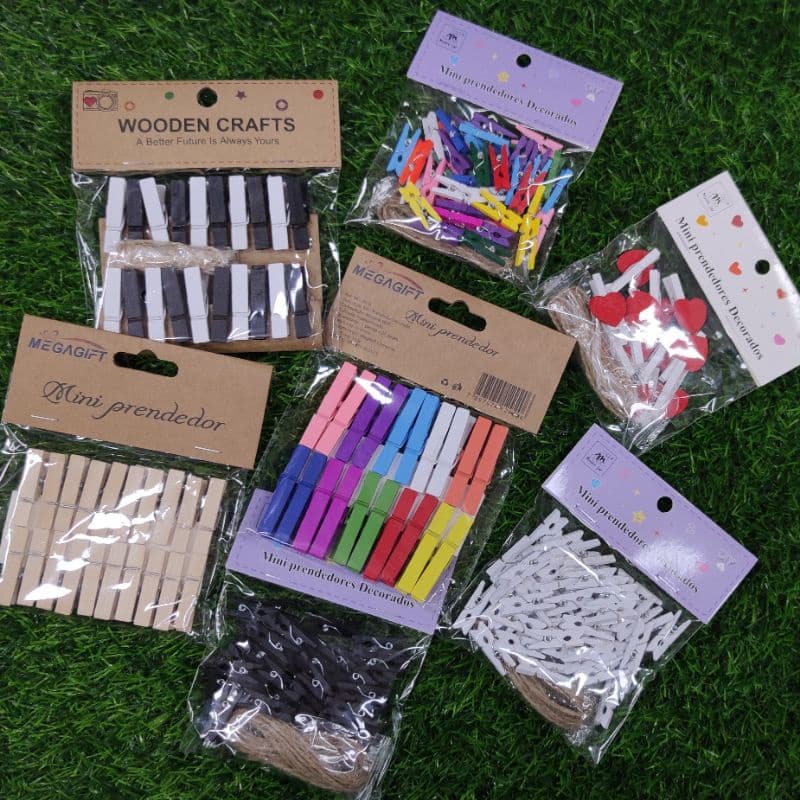 Mini prendedores decorados de madeira