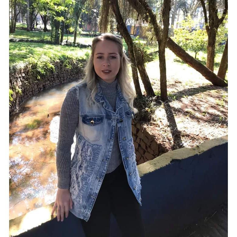 Cacharrel de Lã gola alta.