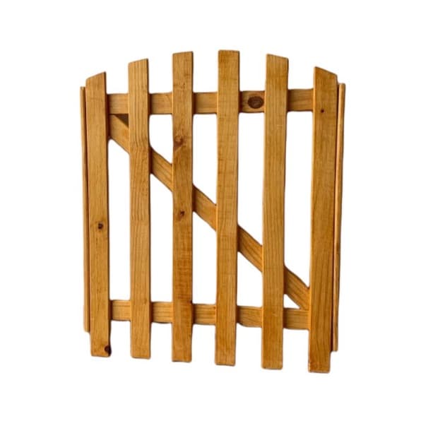 portãozinho em madeira de pinus com até 95 x 95 cm