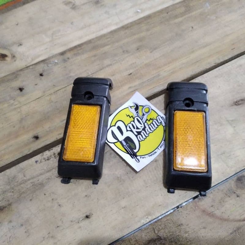 Olhos De Gato Dianteiros MATA Honda Astrea prima