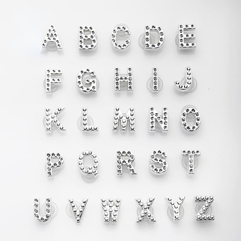 Acessórios para sandálias Pinos 26 Letra A-Z Sapatos De Botão De Prata Para Bricolage