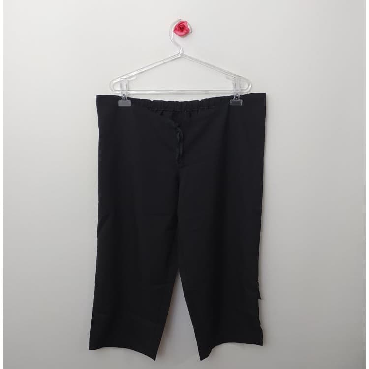 Calça preta pantacourt gestante - Tam: G - GG
