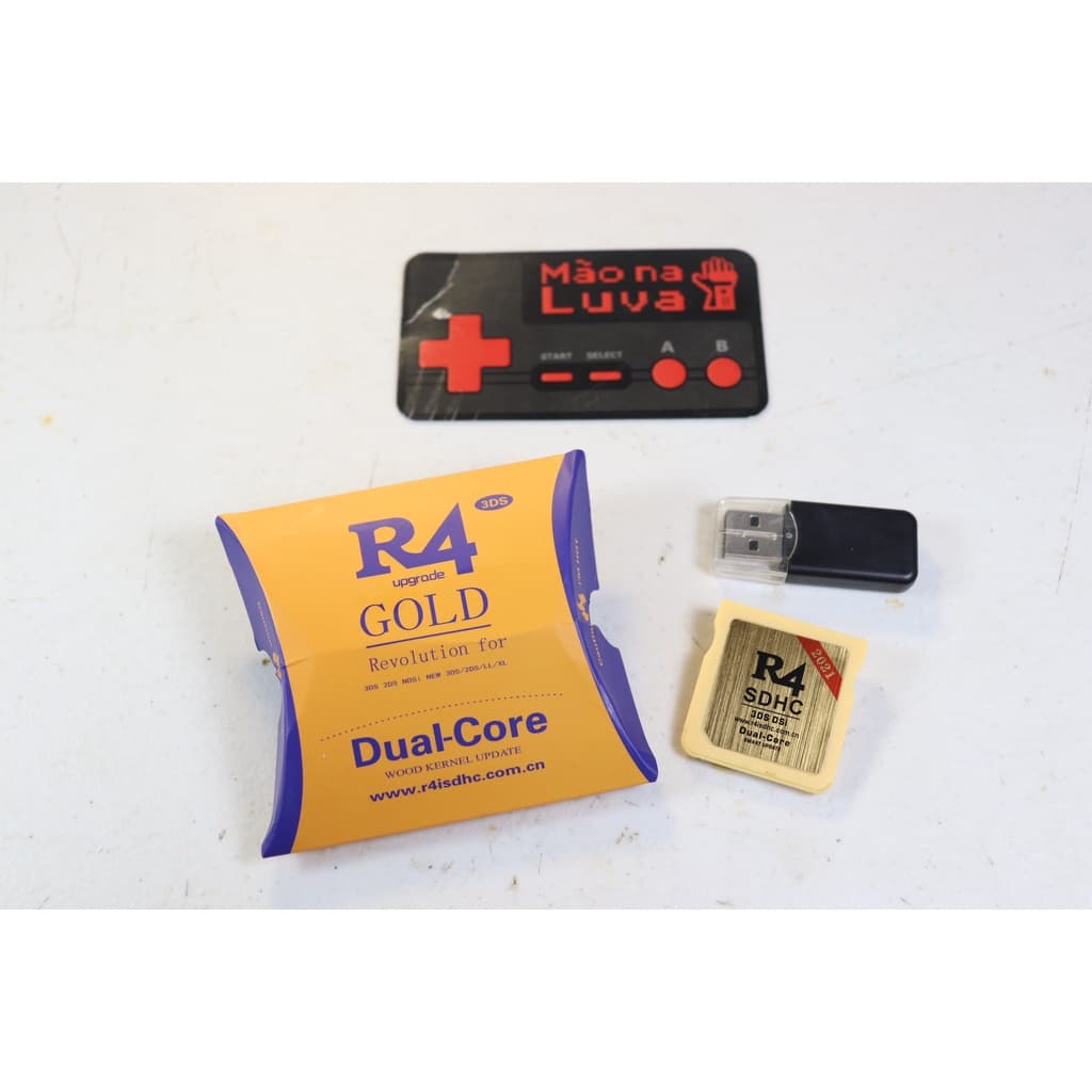 Flash Card para DS/3DS/2DS R4 Gold SDHC - Twilight Menu