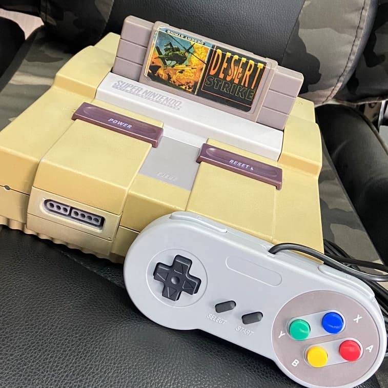SUPER NINTENDO ORIGINAL semi novo.