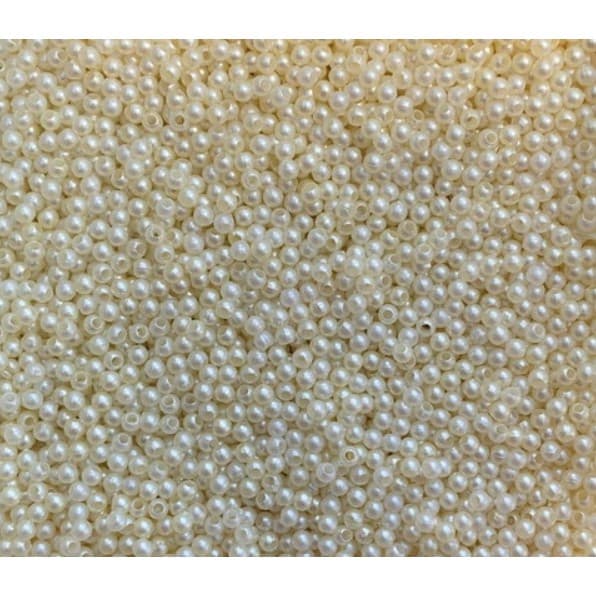 1000 aprox Perolas  3mm Cor: Perola  Com furo.