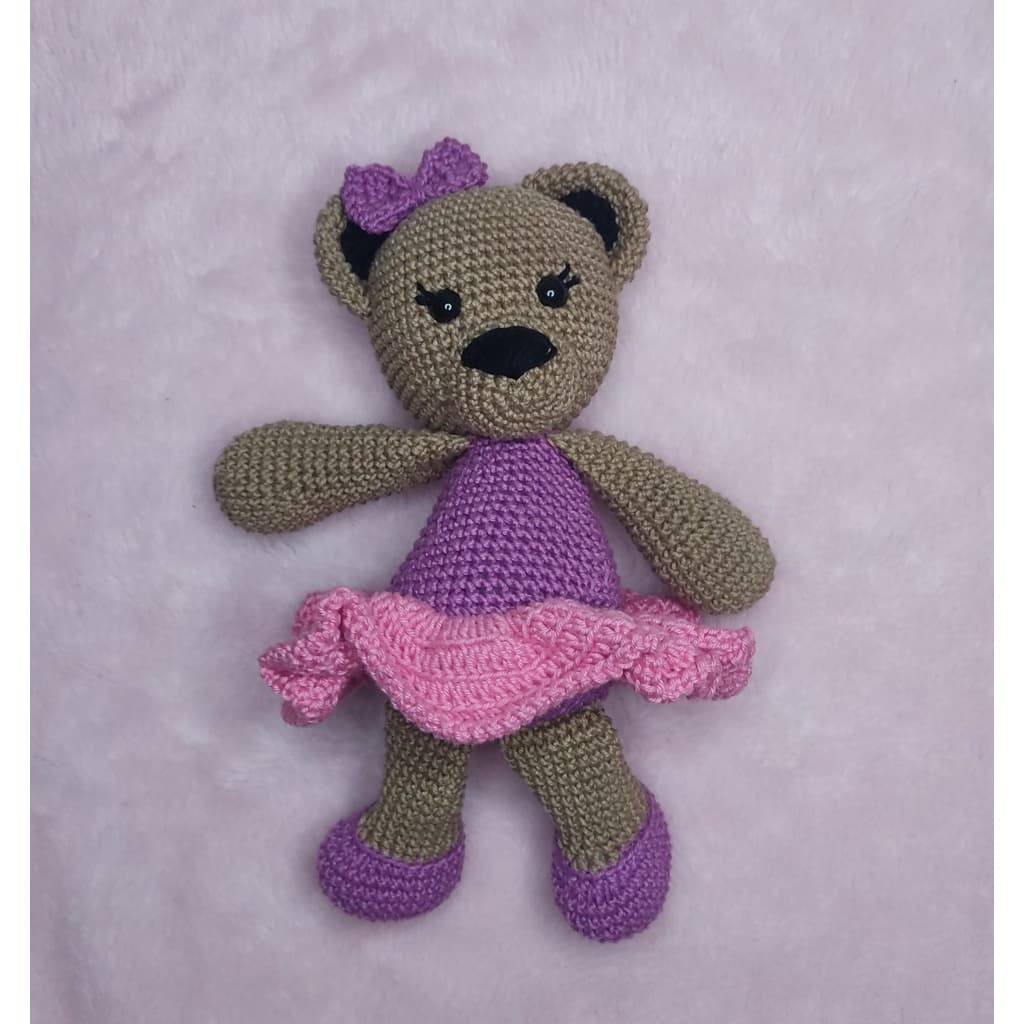 Amigurumi Ursinha vestido rosa e roxo