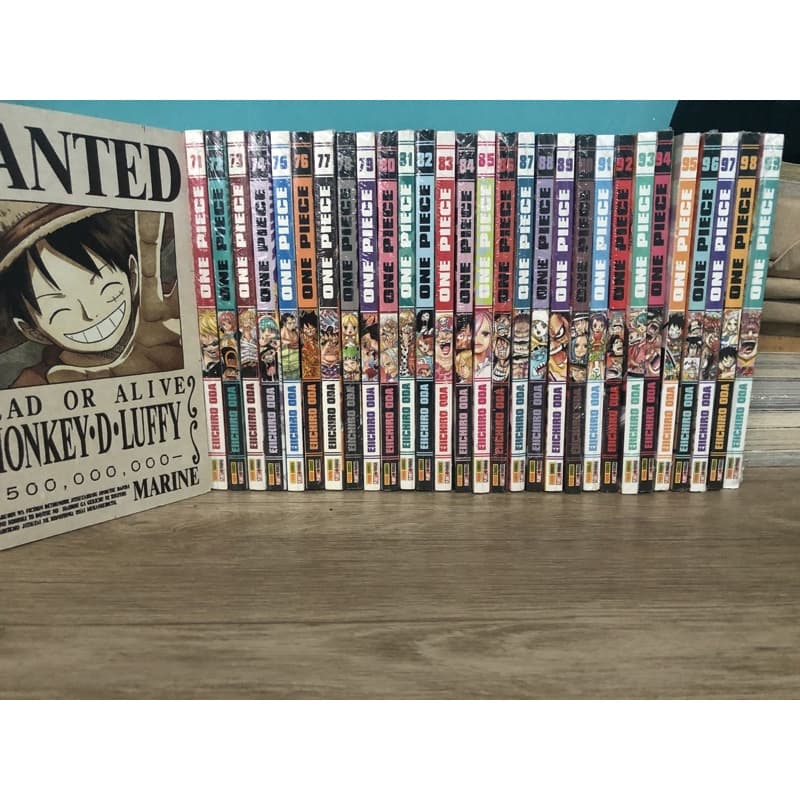 Mangás one piece 71 ao 109.