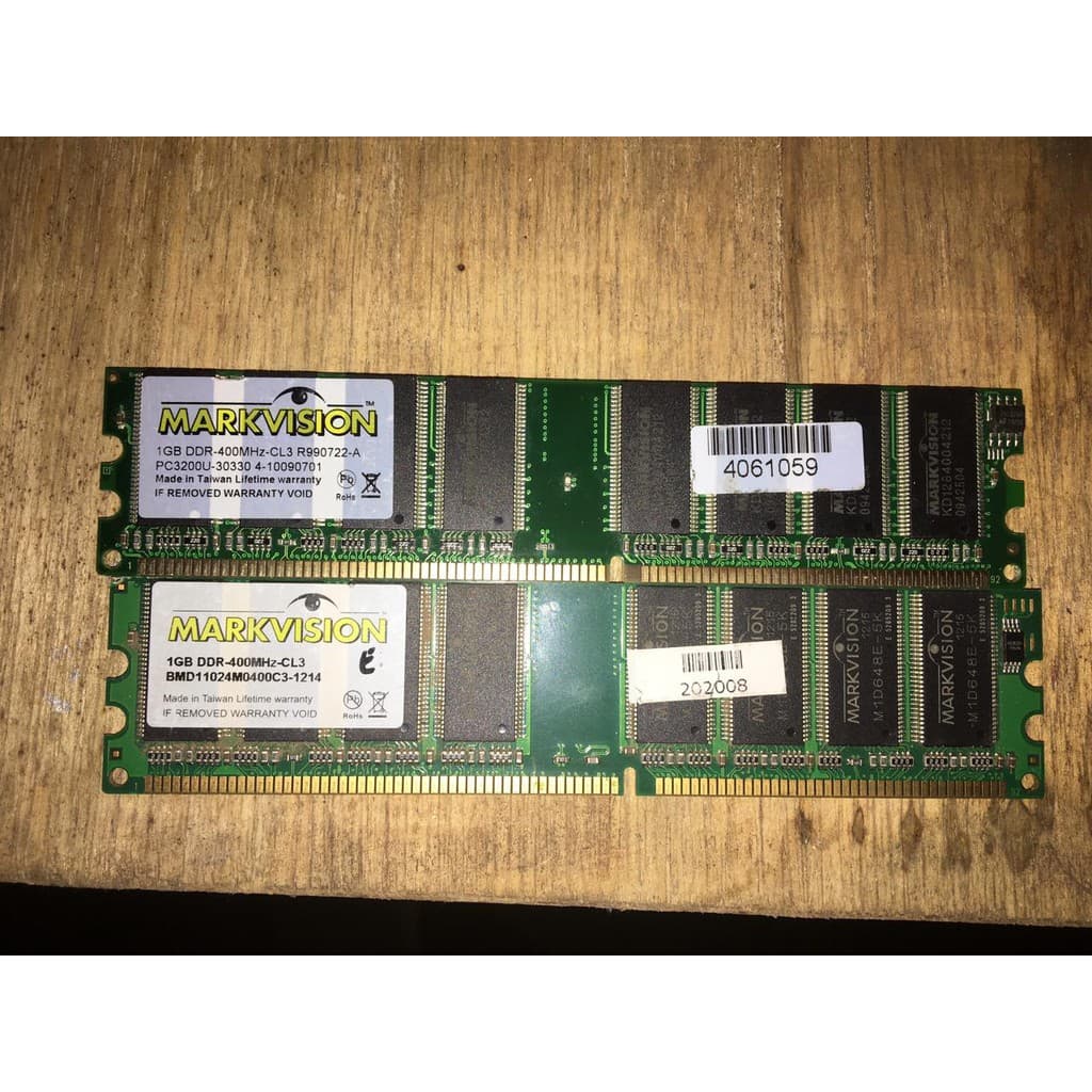 Lote com 02 memórias Ddr400 1gb para Desktop