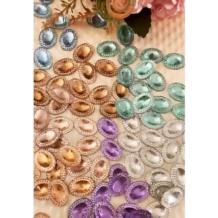 30 UNIDADES Chaton Oval COM BORDA 13x18mm