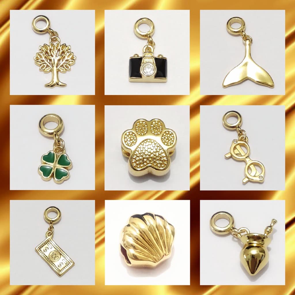 Berloques Banhados Ouro com Verniz Italiano / Berloques / Pulseiras