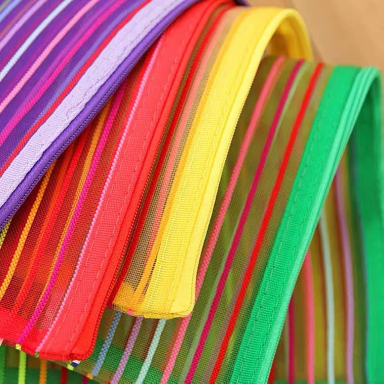 P / M /G Estojo Multiuso Bolsinha Nylon Colorido Necessaire Porta Mascara Descartavel