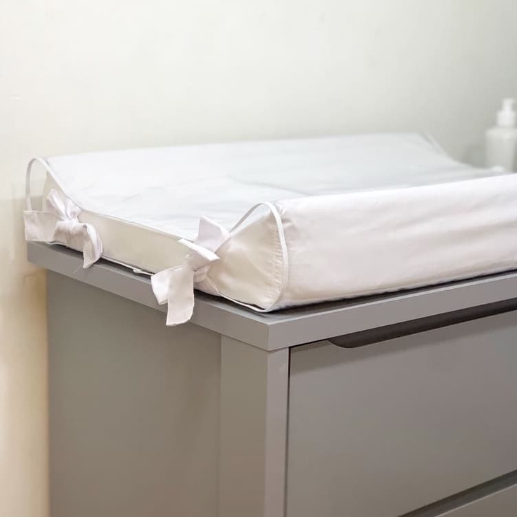 Trocador Anatômico Cômoda Várias Cores - Bebê   - Enxovais - Várias Cores - Americano - 100% Baby