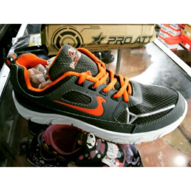 Sapatos RECORT Em Laranja Cinza .