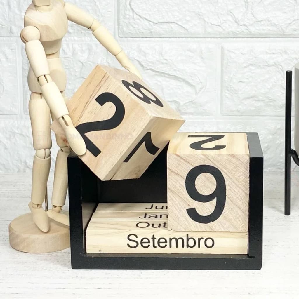 Calendário Permanente De Madeira Decorativo 6 Peças
