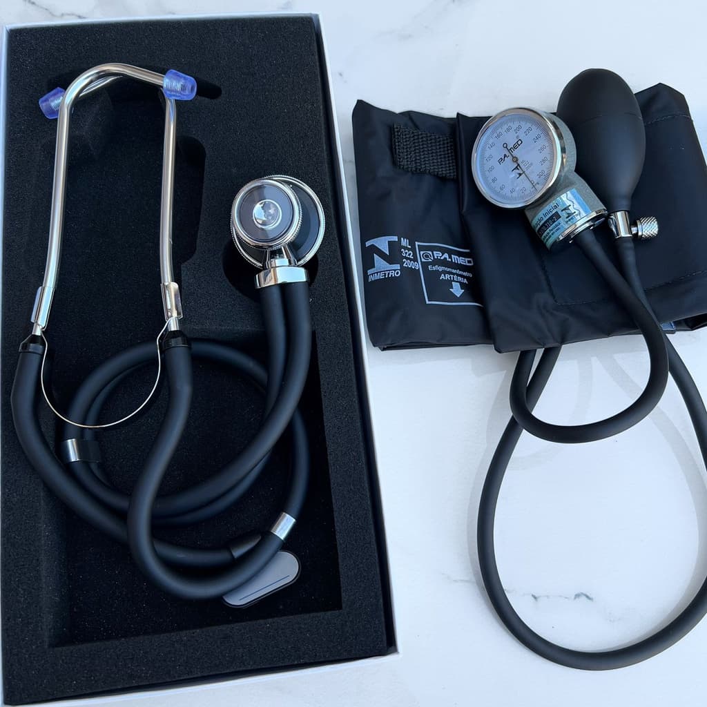 Kit Enfermagem Aparelho De Pressão Esfigmomanometro Estetoscópio P.a Med Preto