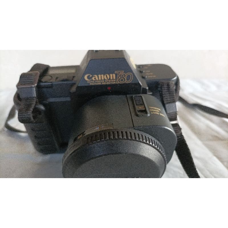 Câmera Profissional Canon T80 / Lente AC 50mm 1:1.8ft