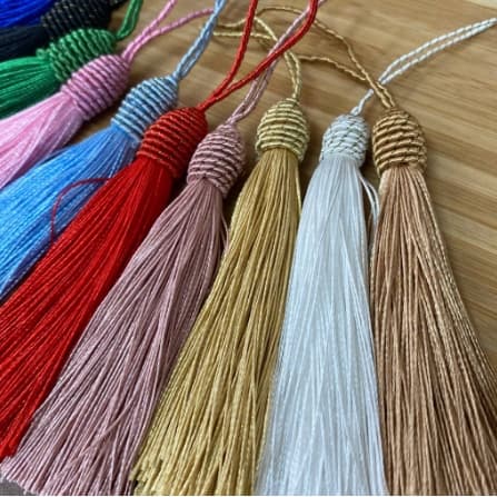 10 ou 50 Unidades Pingentes Tassel Tulipa Luxo - 9cm