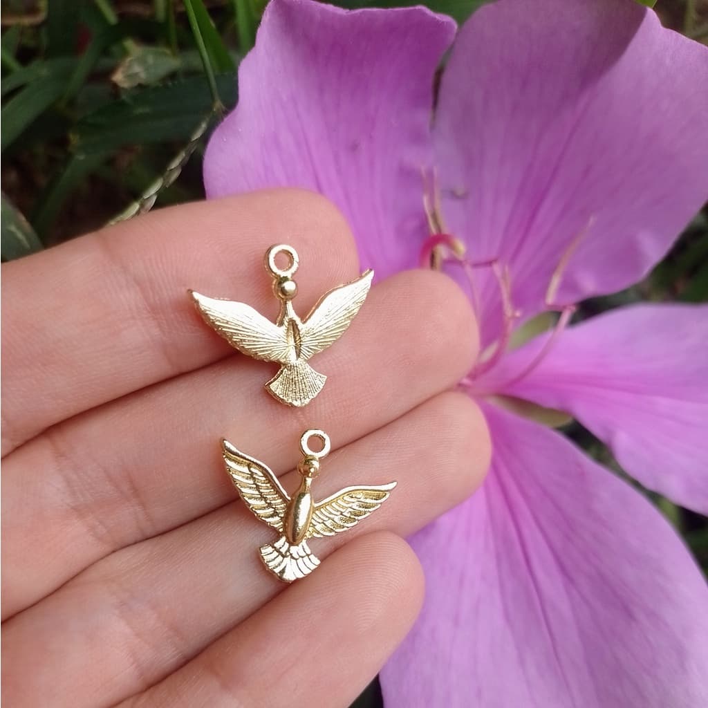 10 Pingente / Medalha Divino Espírito Santo Dourado - Pombinha da Paz