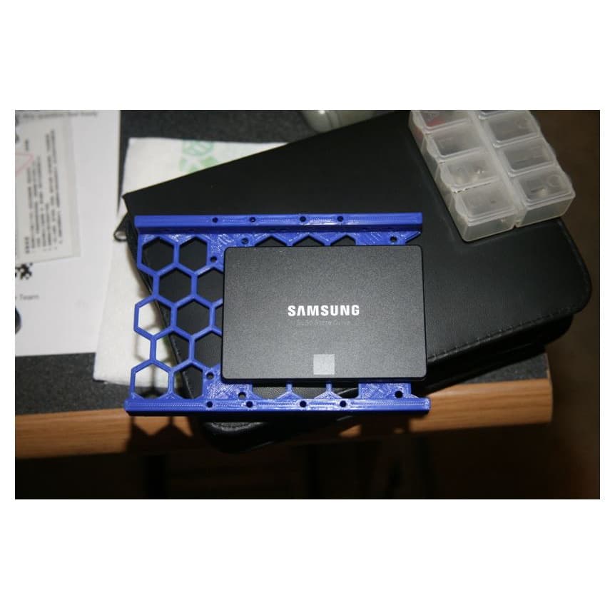 Adaptador HD / SSD 2.5" para HD 3.5" Desktop