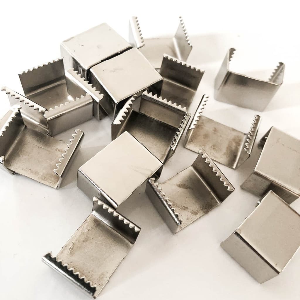 100 Chapinhas Dentada Garra Para Cordão De 20mm Fixador