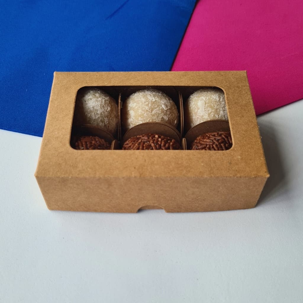 Kit 10+ Caixas KRAFT 6 doces com visor 11x7,5x3 cm. Embalagem para presentes, doces e artesanatos.