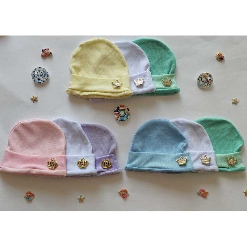 kit 3 touca  ou a unidade recém nascido tecido antialérgico com detalhe de coroa