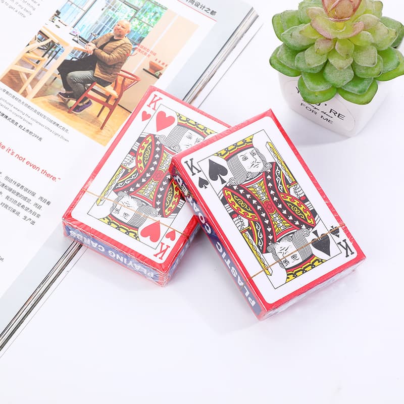 3 Kit Baralho 54 cartas para jogar com Família, Amigos Diversão