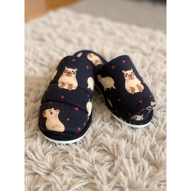Pantufa Feminina Adulto Chinelinho De Dormir Adulto Estampas Bichinhos Personagens De Quarto Stitch Capivara