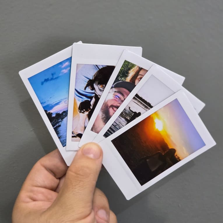 Revelação de Fotos Instax Originais - Suas Fotos em Estilo Vintage